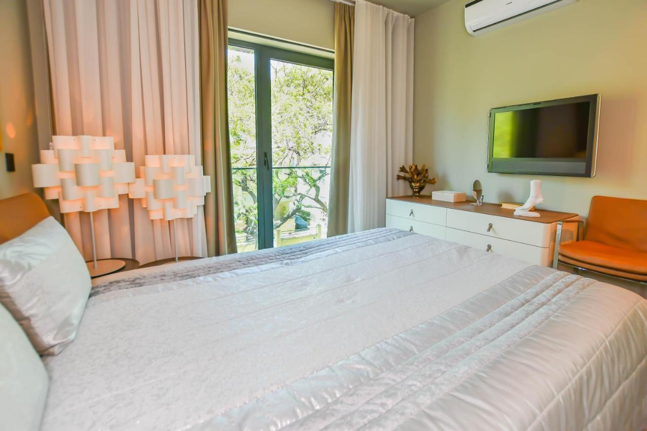 Apartamento Astrolab ฟุงชาล ภายนอก รูปภาพ
